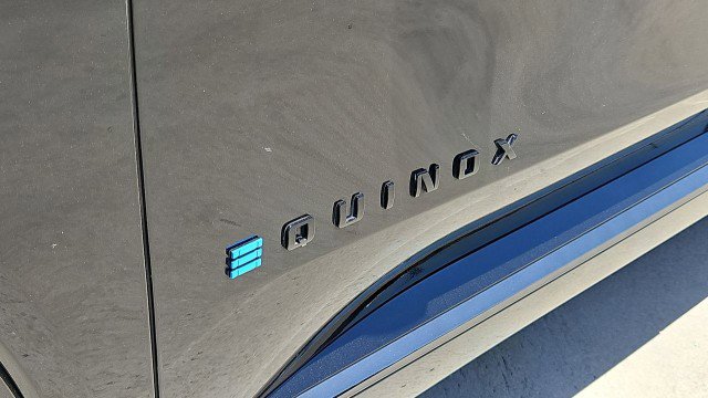 Used 2024 Chevrolet Equinox EV RS FWD image 31