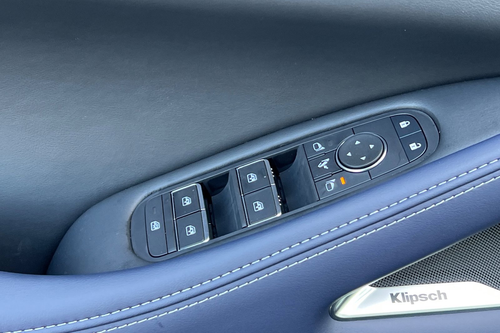 New 2026 INFINITI QX60 Sport w/ Dark Cargo Package image 11