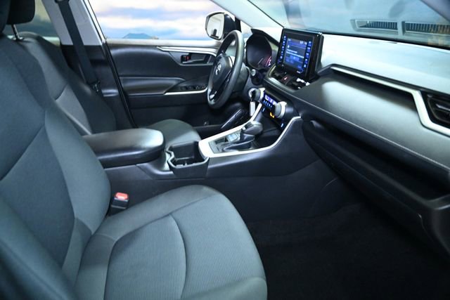 Used 2022 Toyota RAV4 LE image 41