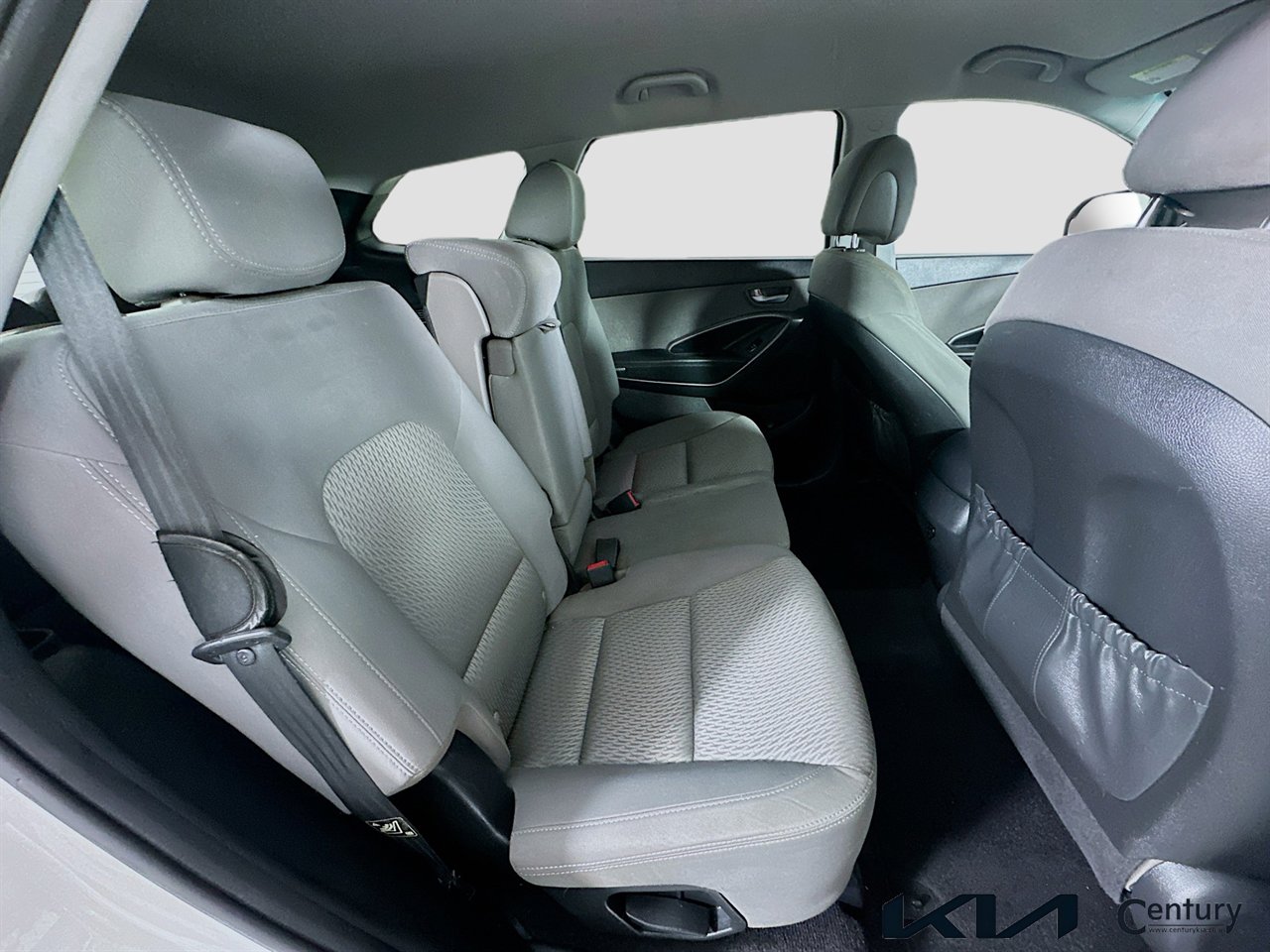 Used 2016 Hyundai Santa Fe SE image 24