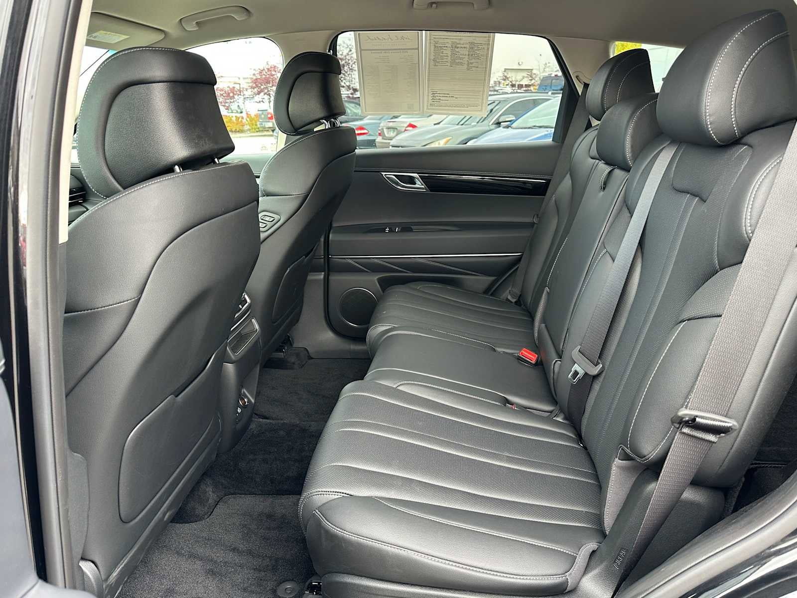 Used 2025 Genesis GV80 2.5T Standard AWD/4WD image 16