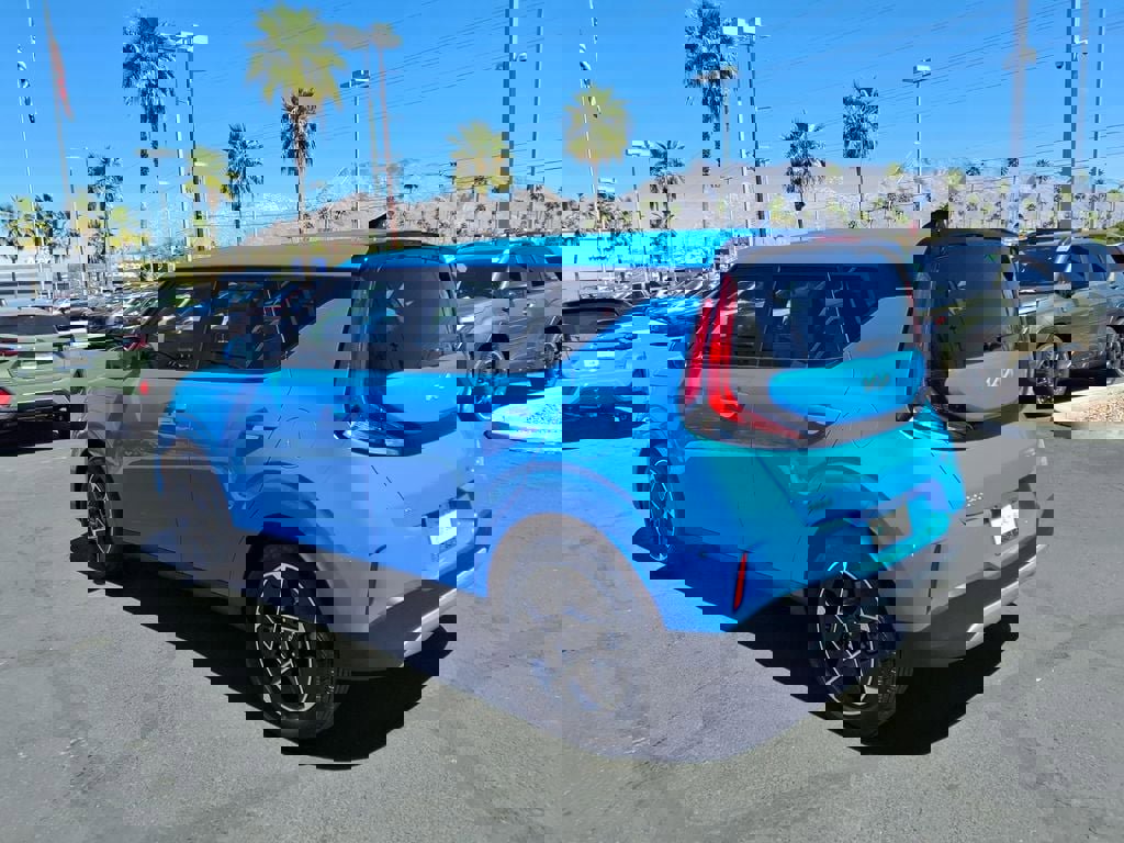 Used 2023 Kia Soul EX image 14