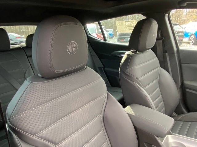 Used 2024 Alfa Romeo Tonale Ti AWD/4WD image 40