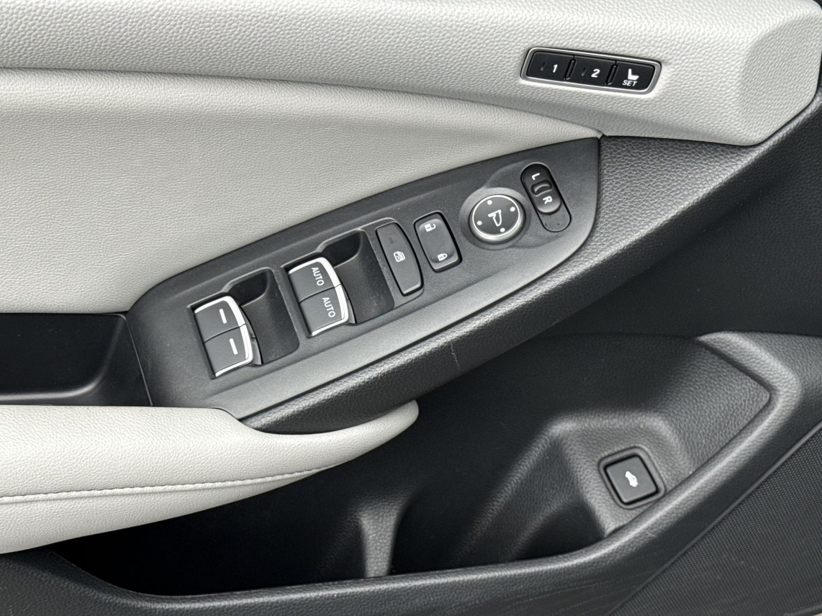 Used 2020 Honda Accord EX-L image 15