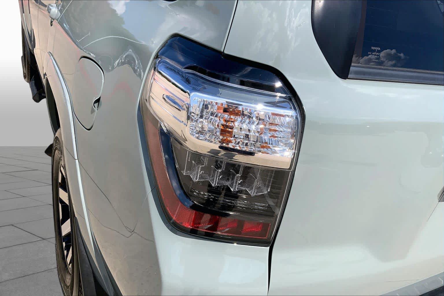 Used 2023 Toyota 4Runner TRD Off-Road AWD/4WD image 27