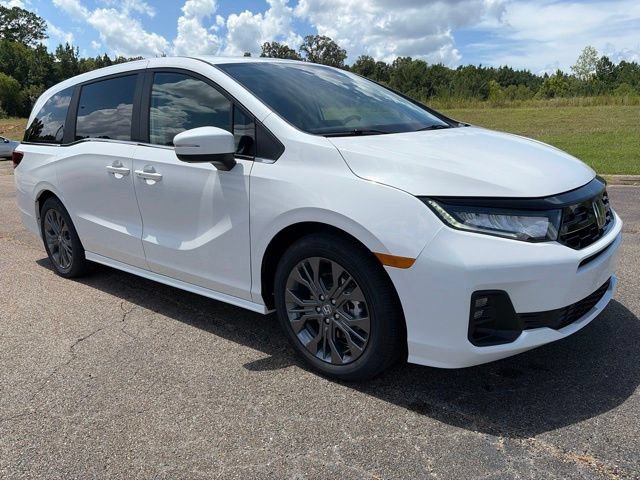 New 2026 Honda Odyssey Touring image 2