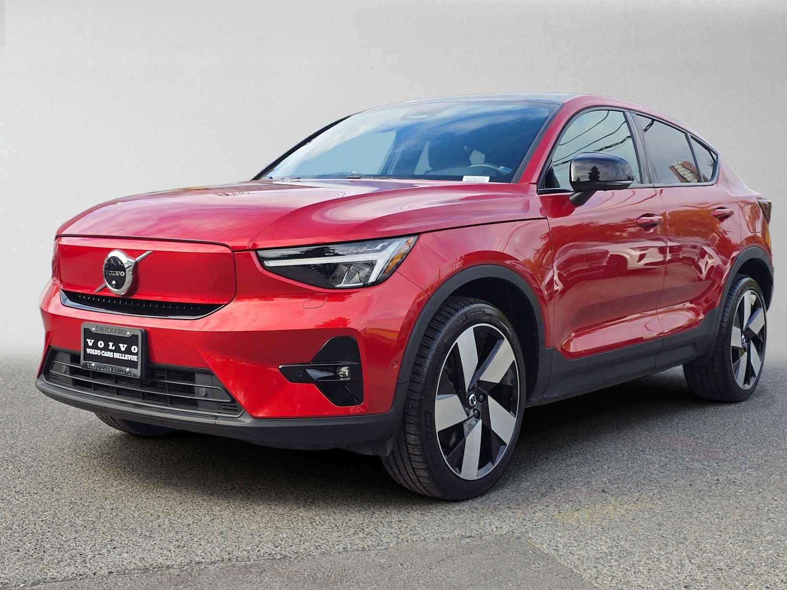 Certified 2023 Volvo C40 P8 Recharge Plus w/ Climate Package AWD/4WD image 8