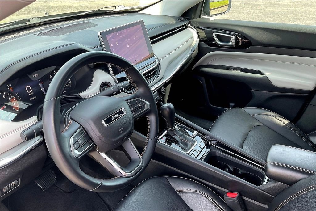 Used 2022 Jeep Compass Limited image 25