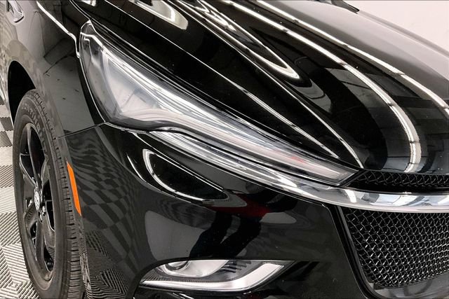 Used 2023 Buick Enclave Essence w/ Sport Touring Edition AWD/4WD image 35