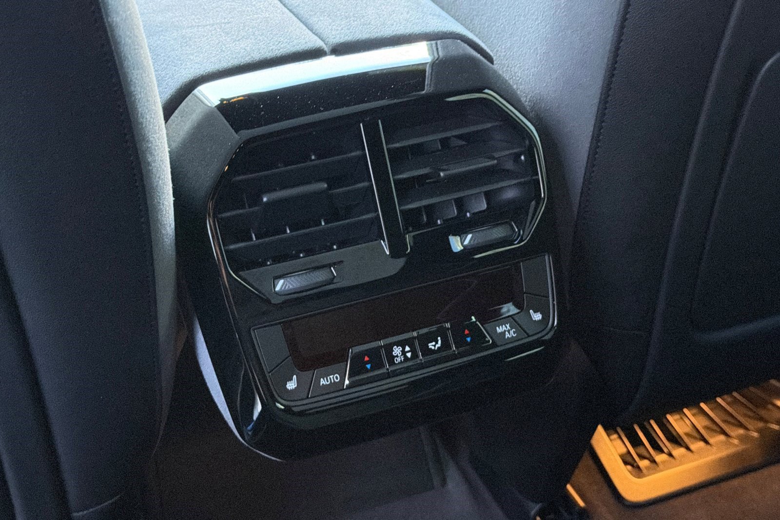 Used 2026 BMW iX xDrive60 w/ M Sport Package image 16