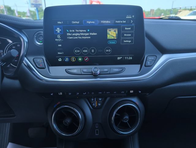 Used 2024 Chevrolet Blazer LT w/ Midnight/Sport Edition FWD image 18