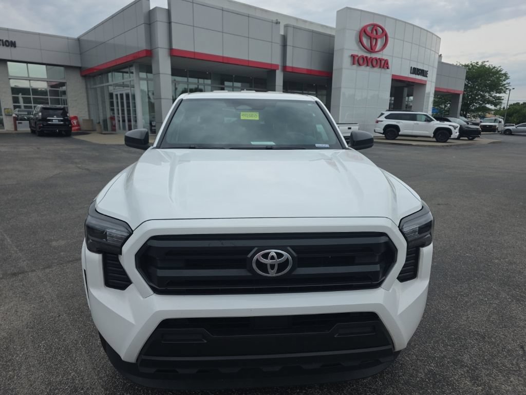 Used 2024 Toyota Tacoma SR AWD/4WD image 2