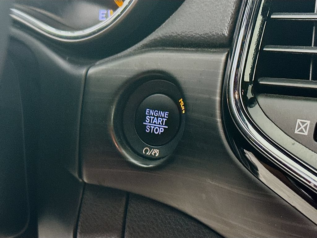 Certified 2019 Jeep Grand Cherokee Altitude AWD/4WD image 21