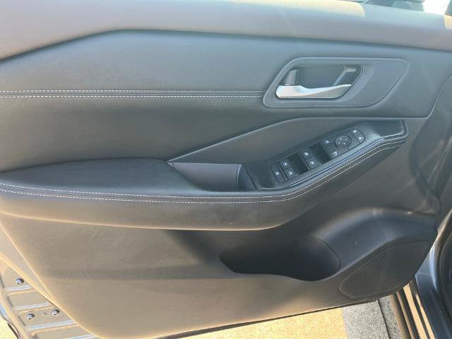 Certified 2023 Nissan Rogue SV w/ SV Premium B Package AWD/4WD image 11