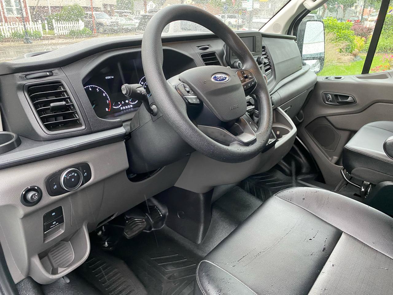 Used 2023 Ford Transit 150 Low Roof AWD image 17