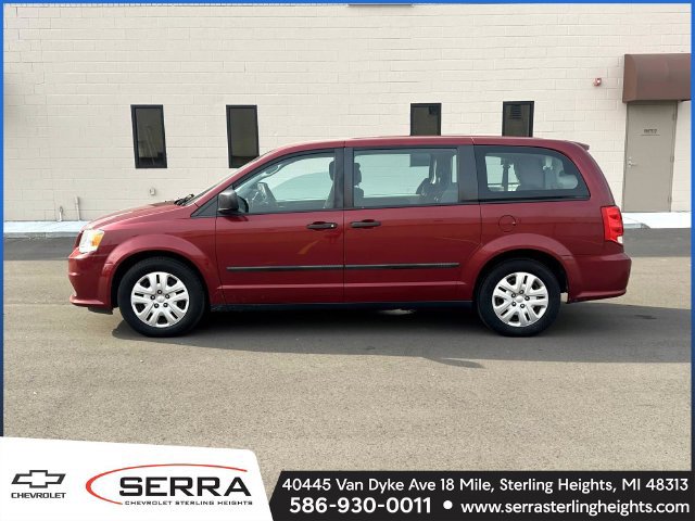 Used 2016 Dodge Grand Caravan American Value Package FWD image 2
