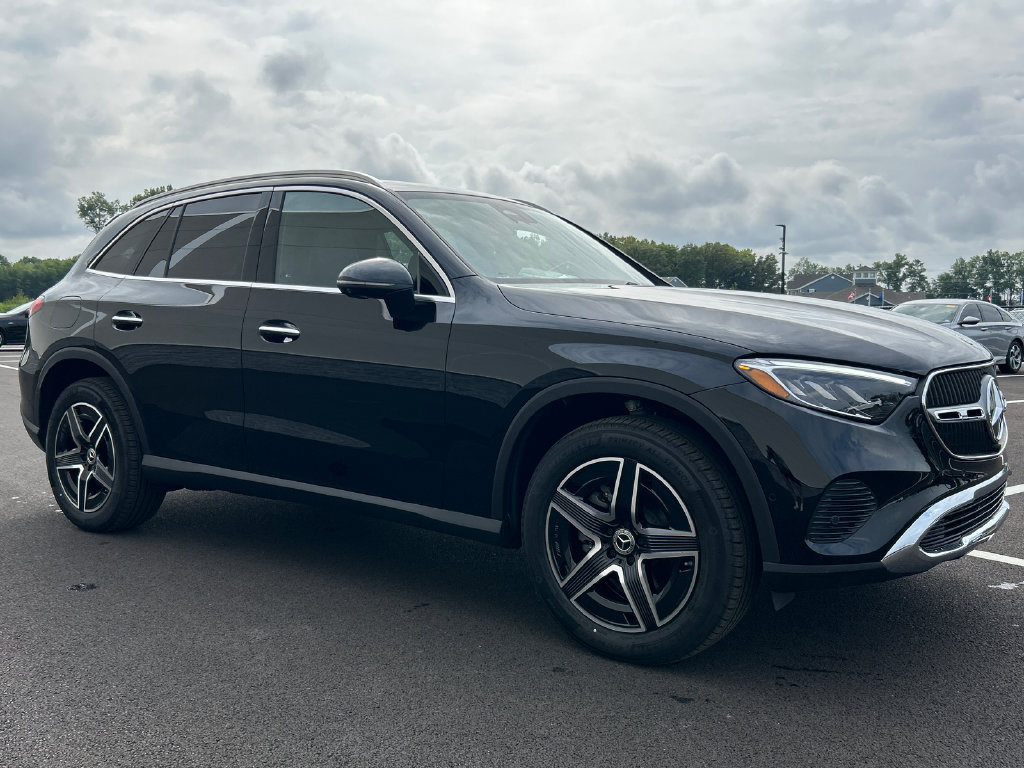 New 2026 Mercedes-Benz GLC 300 4MATIC image 2