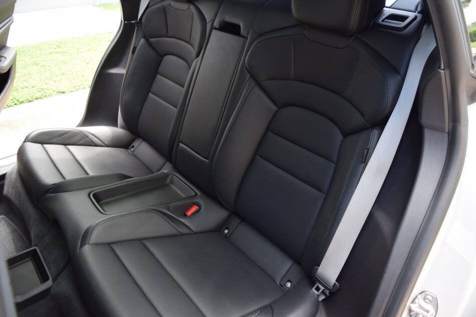 Used 2021 Porsche Taycan 4S AWD/4WD image 40