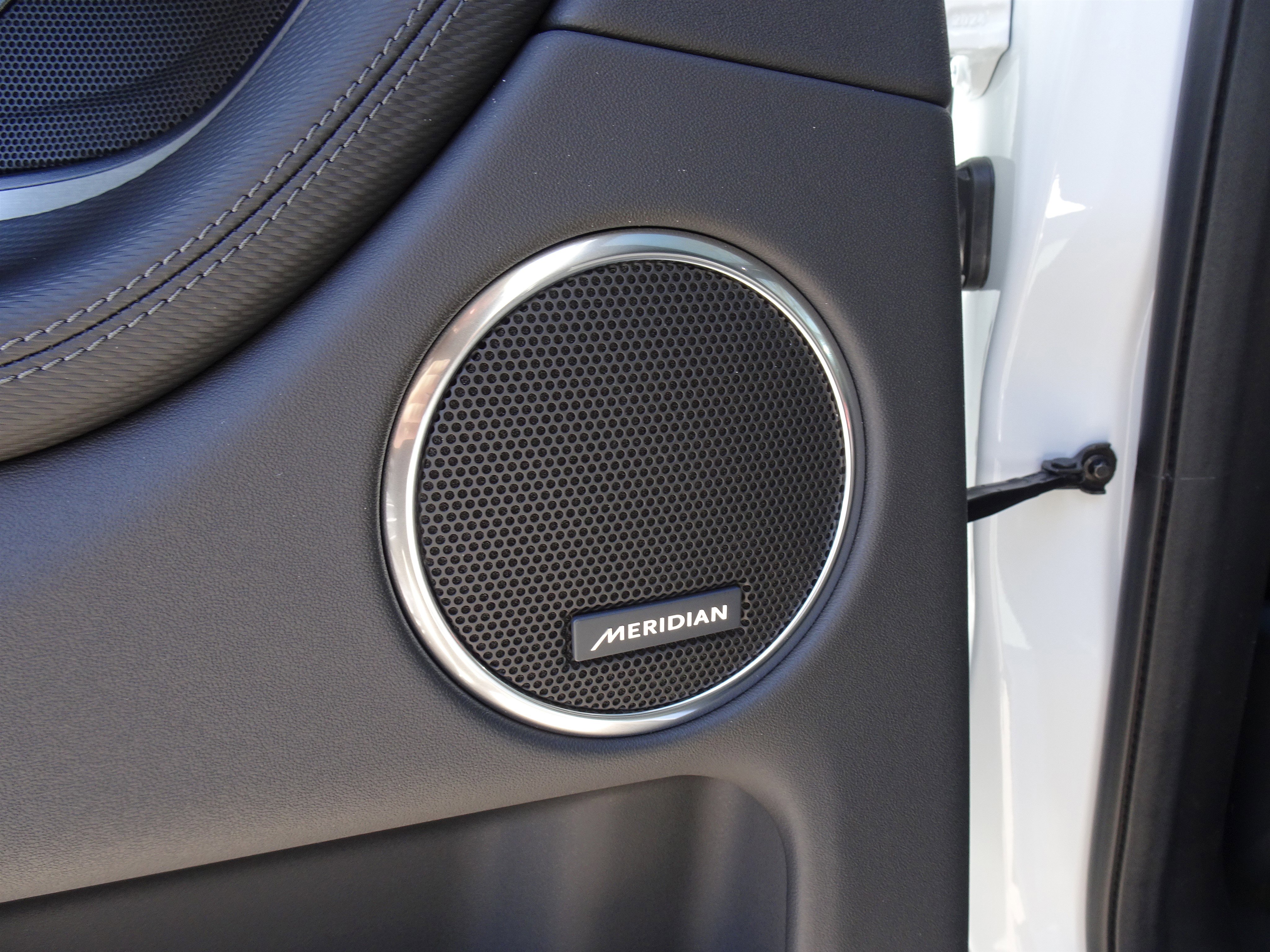 New 2025 Land Rover Discovery Sport Dynamic SE image 23