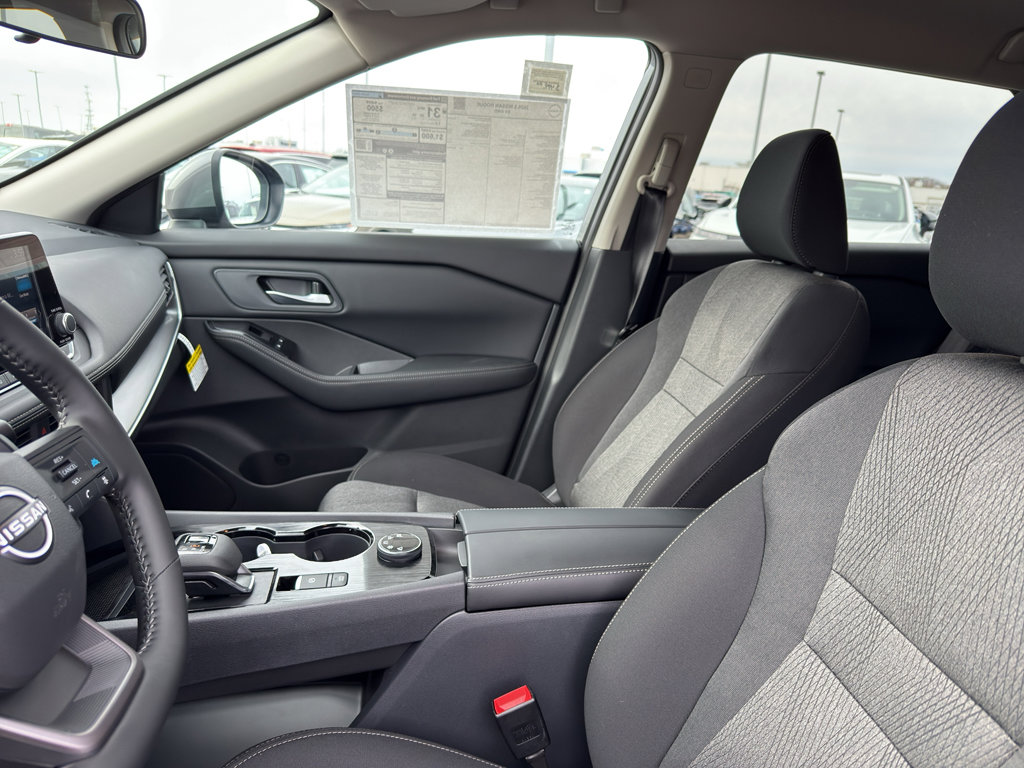 New 2026 Nissan Rogue SV AWD/4WD image 26