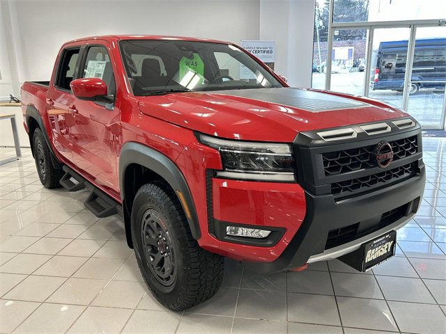 New 2025 Nissan Frontier PRO-4X w/ Black Accent Package image 2