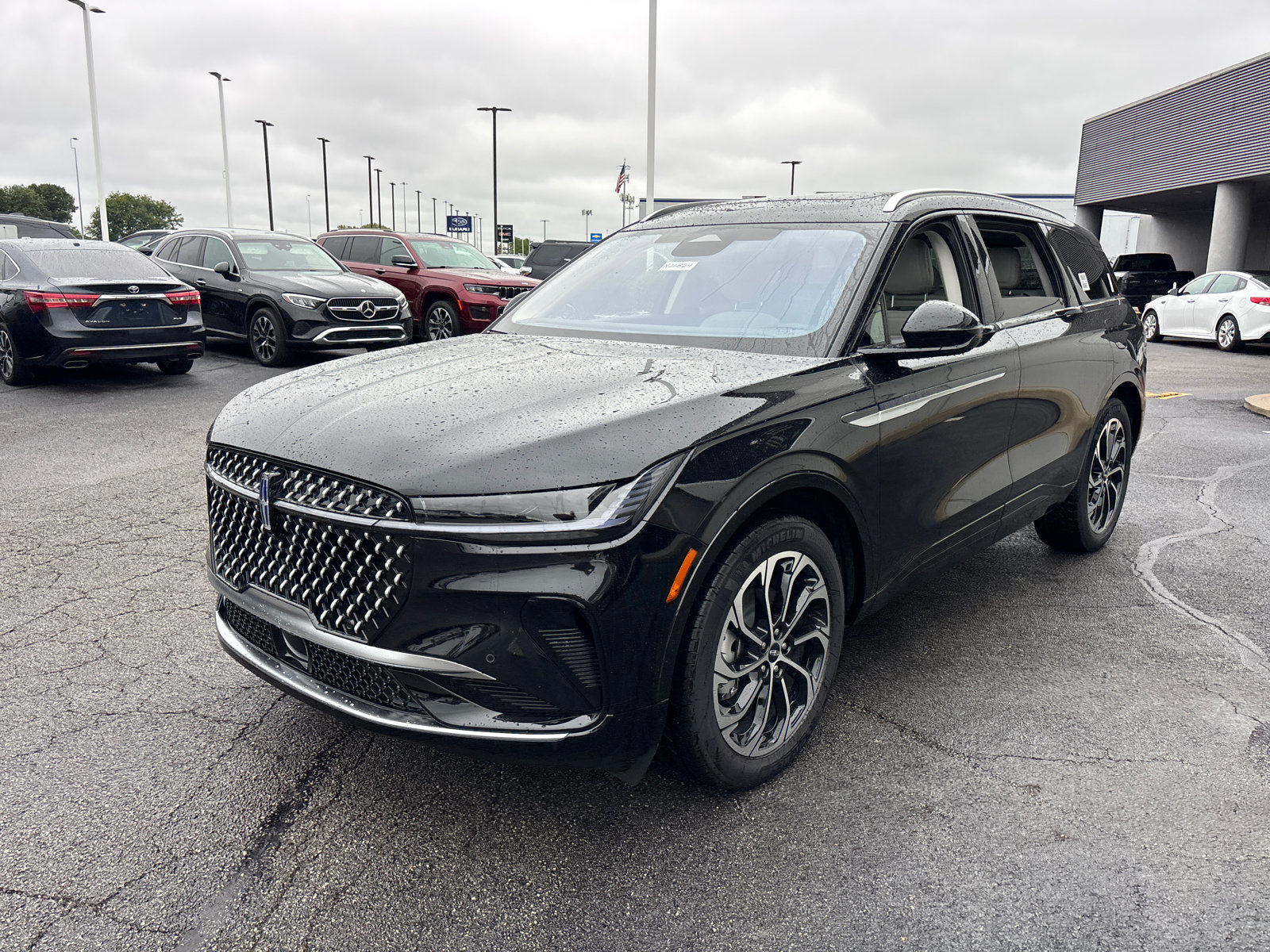 New 2026 Lincoln Nautilus Reserve AWD/4WD image 3