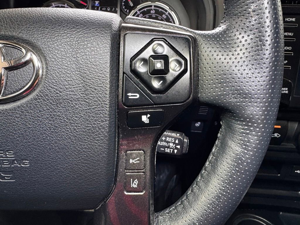 Certified 2024 Toyota 4Runner TRD Off-Road Premium AWD/4WD image 31