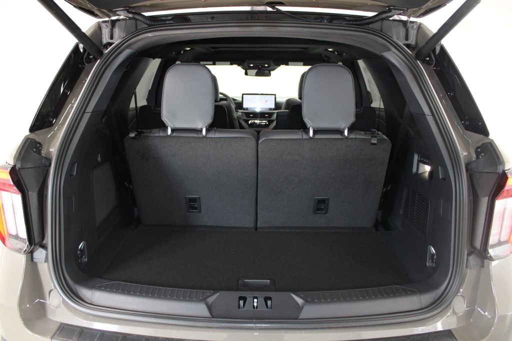 New 2026 Ford Explorer ST image 15