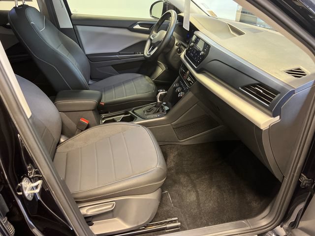 Certified 2023 Volkswagen Taos SE FWD image 10