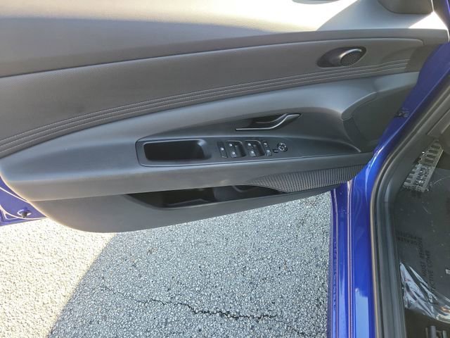 Used 2025 Hyundai Elantra Sport image 20