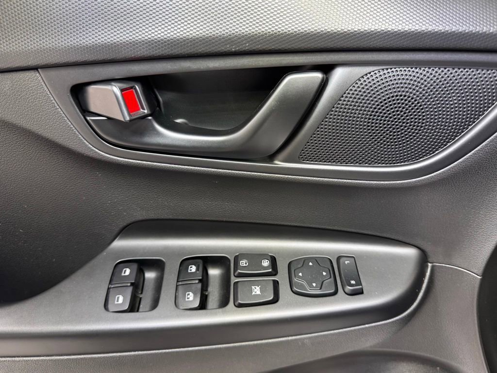 Used 2022 Hyundai Kona N Line FWD image 21
