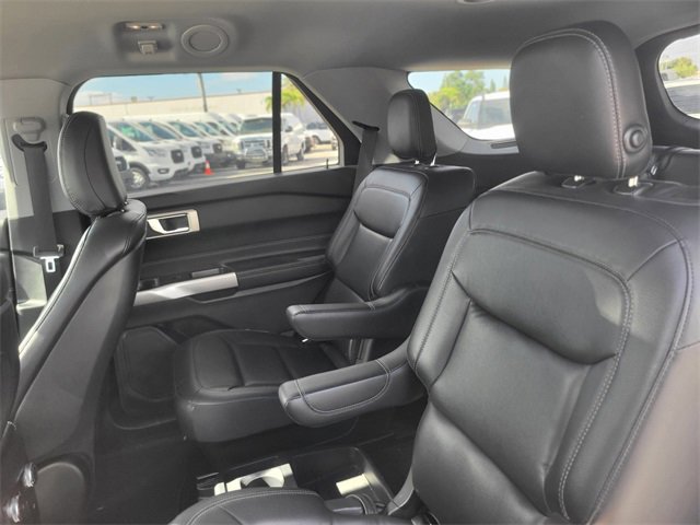 Certified 2020 Ford Explorer XLT w/ Equipment Group 202A image 7