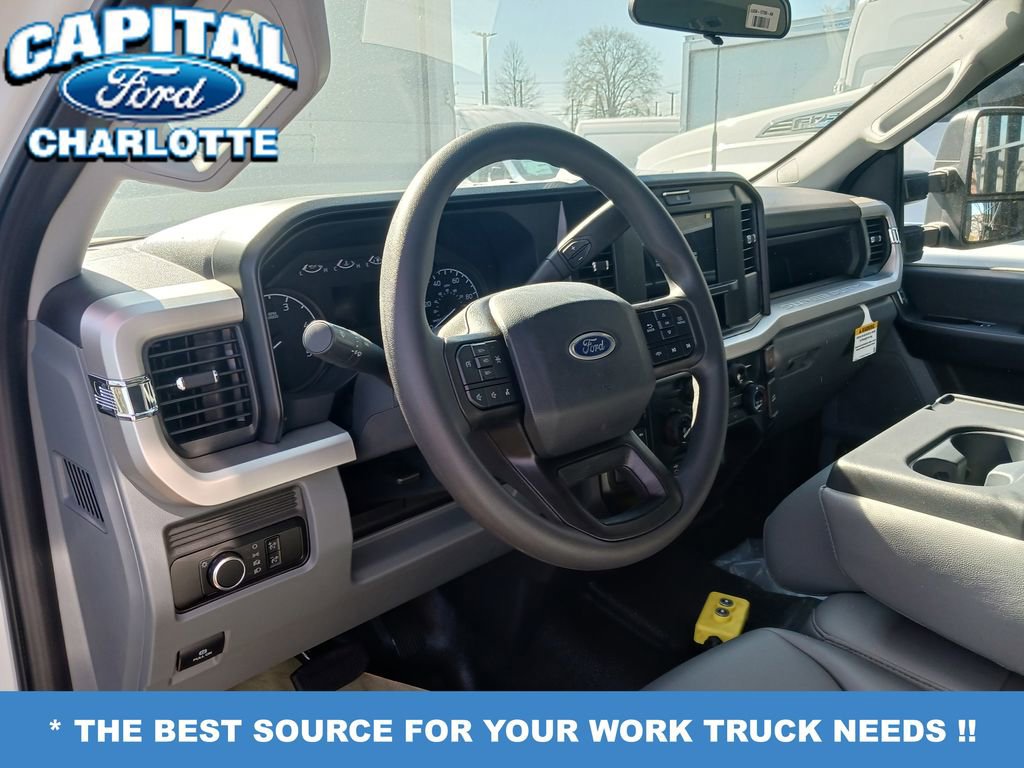 New 2025 Ford F550 4x4 Crew Cab Super Duty image 10