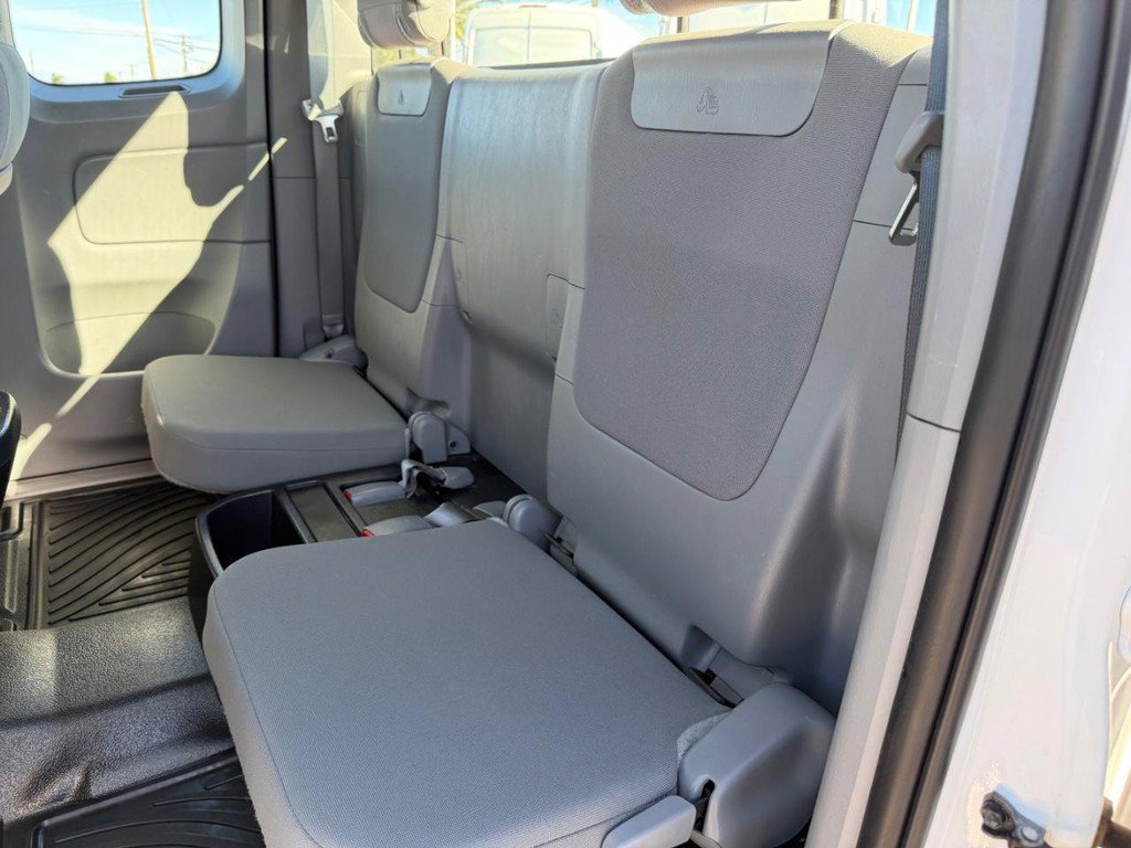 Used 2013 Toyota Tacoma 2WD Access Cab image 20