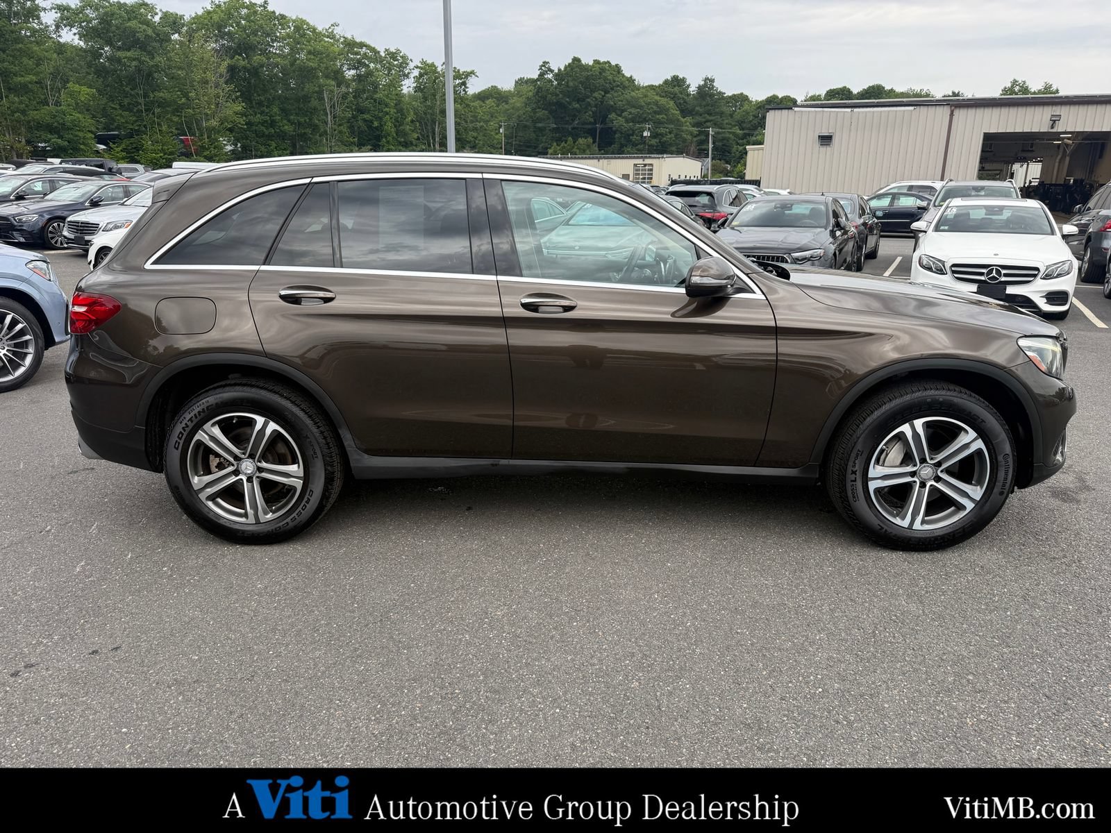Used 2017 Mercedes-Benz GLC 300 4MATIC image 9