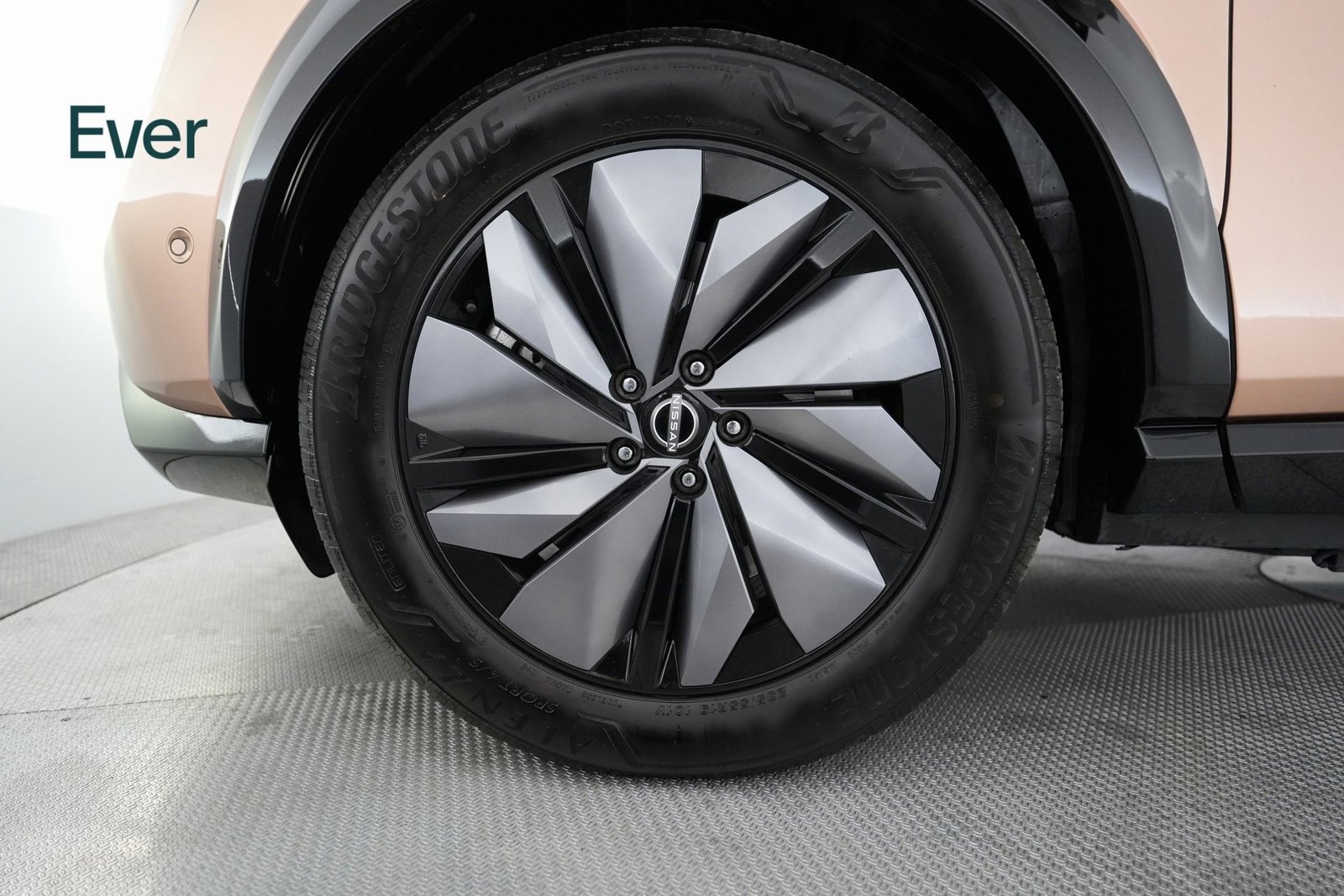 Used 2023 Nissan Ariya image 20