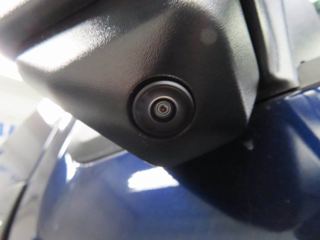 Used 2024 Ford F250 Lariat w/ Black Appearance Package AWD/4WD image 45