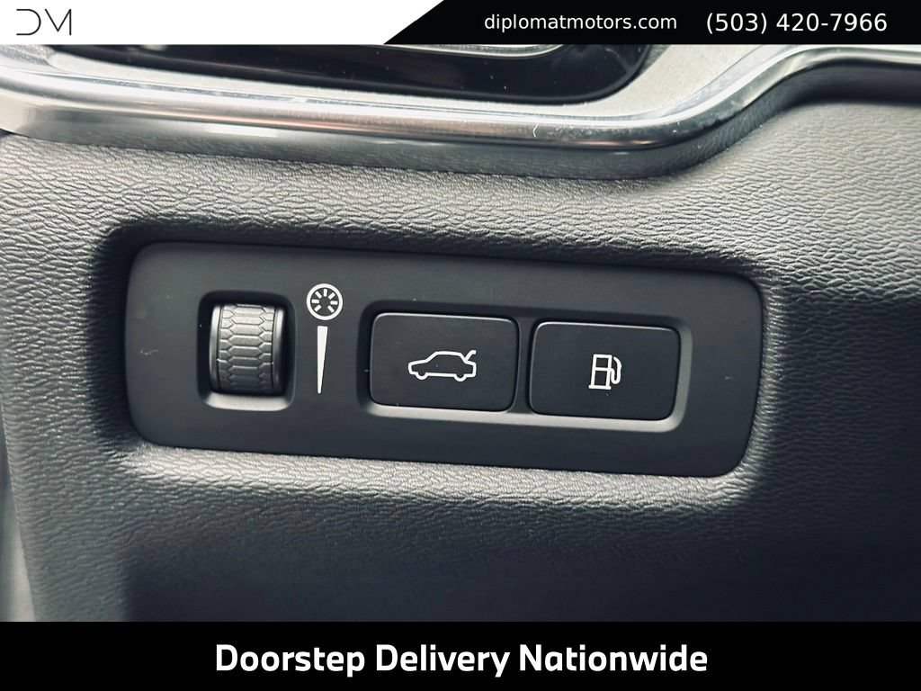 Used 2021 Volvo S60 T8 Inscription AWD/4WD image 34