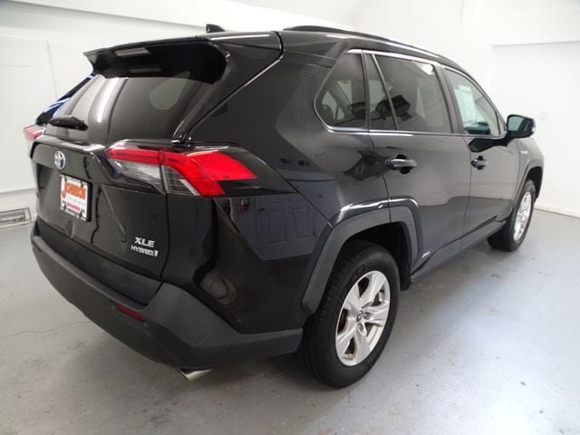 Used 2021 Toyota RAV4 XLE w/ Convenience Package AWD/4WD image 21