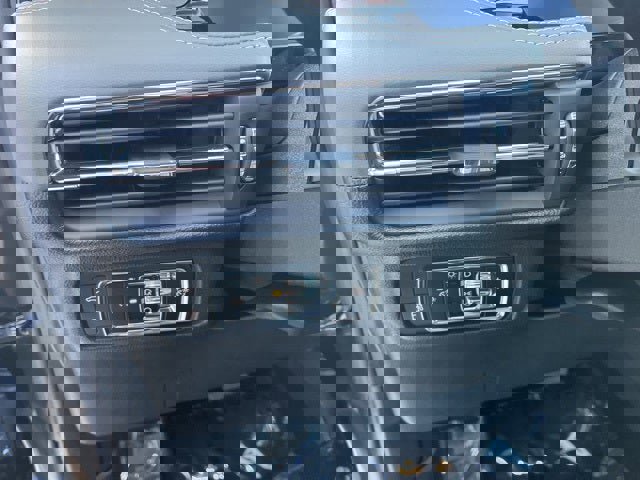 Used 2025 Lincoln Corsair Grand Touring image 42