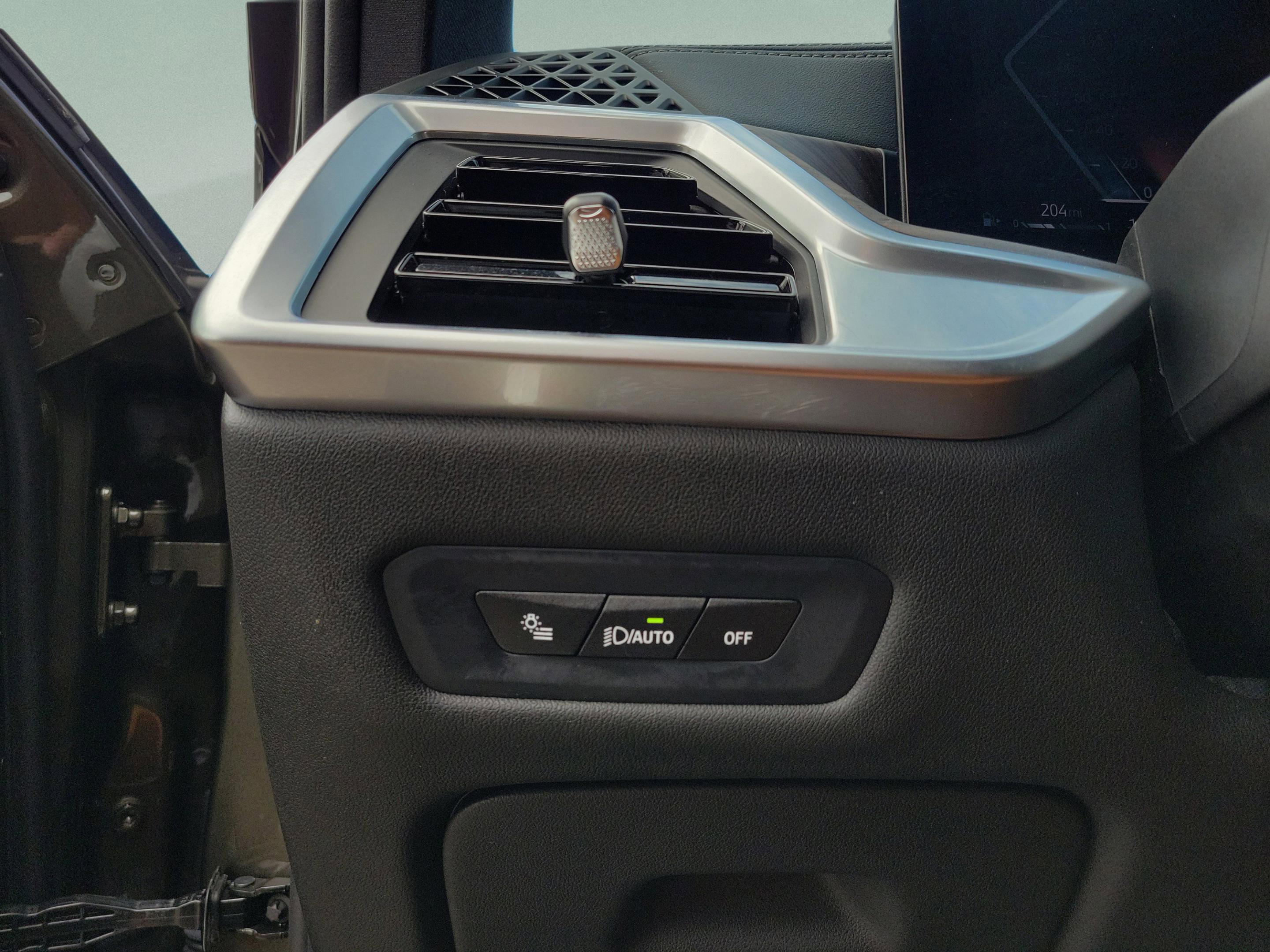 Used 2024 BMW X5 sDrive40i image 26