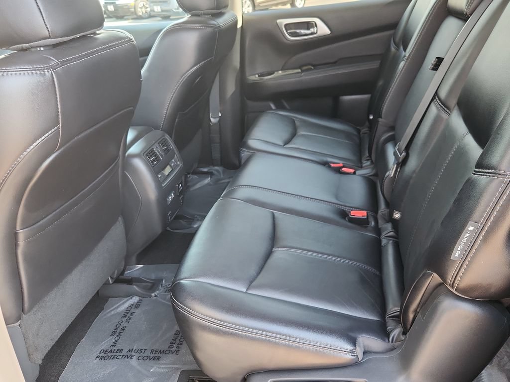 Used 2020 Nissan Pathfinder SL AWD/4WD image 10
