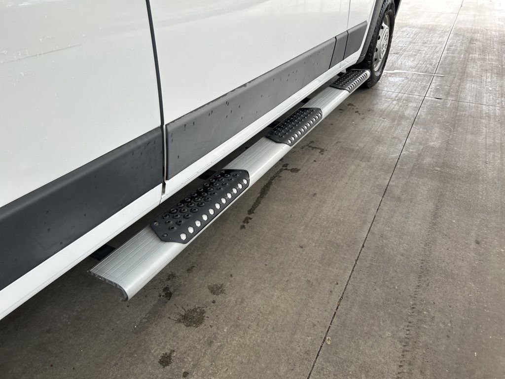 Used 2017 RAM ProMaster 2500 w/ Interior Convenience Group image 18