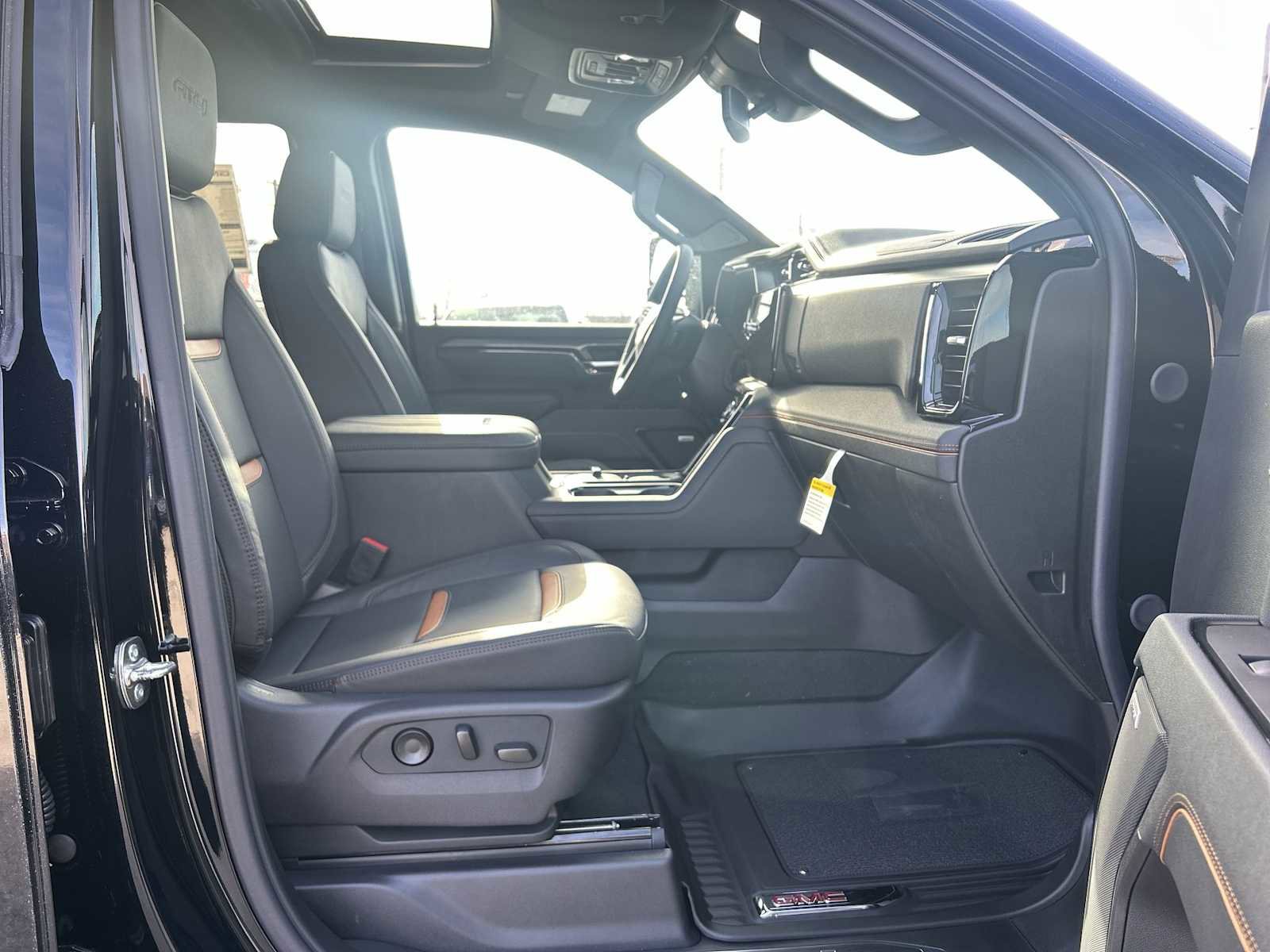 New 2026 GMC Sierra 2500 AT4 image 28