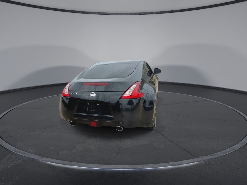 Used 2020 Nissan 370Z Coupe RWD image 8