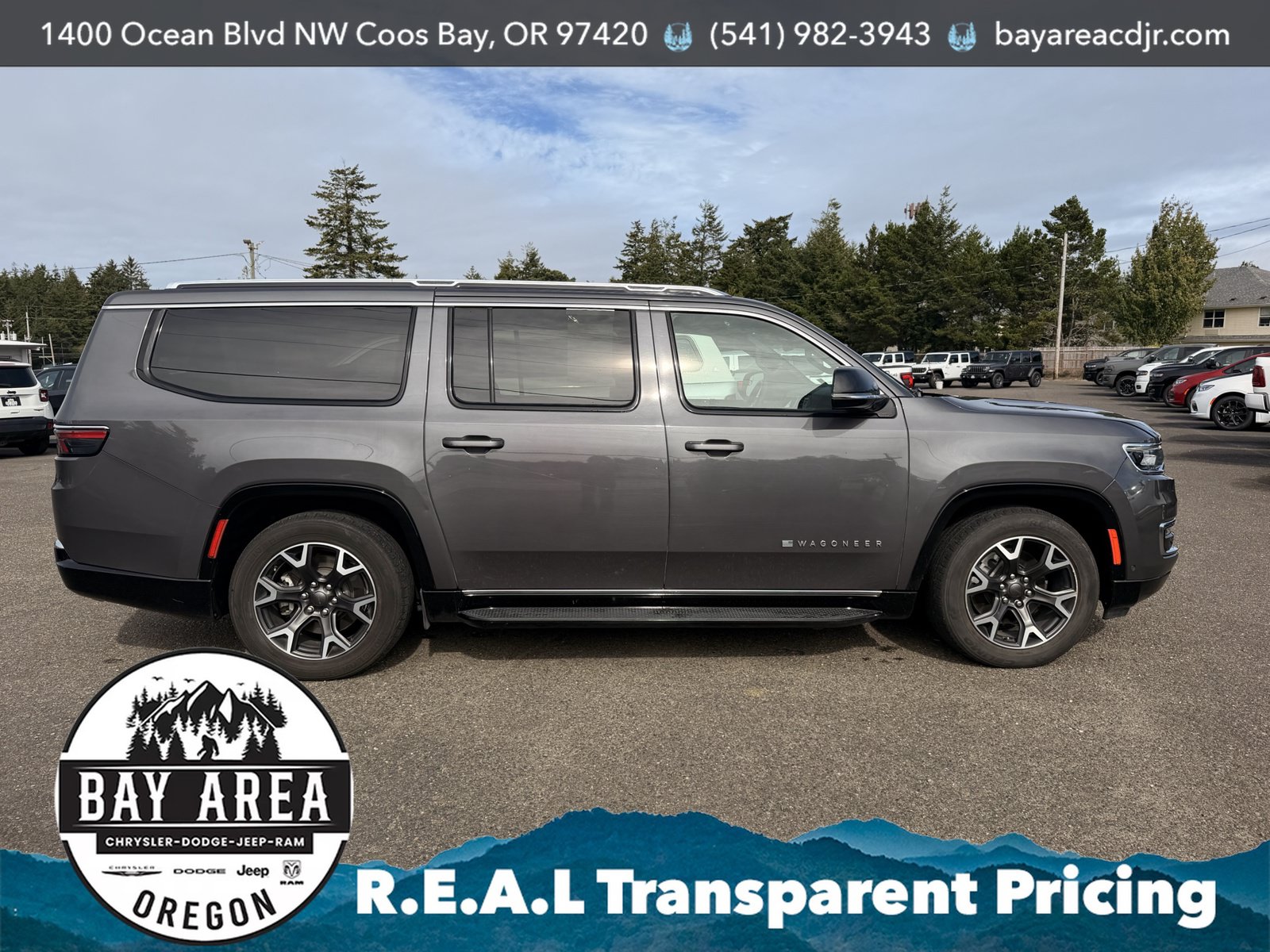 Used 2024 Jeep Wagoneer L Series III w/ Flexible Seating Group AWD/4WD image 4