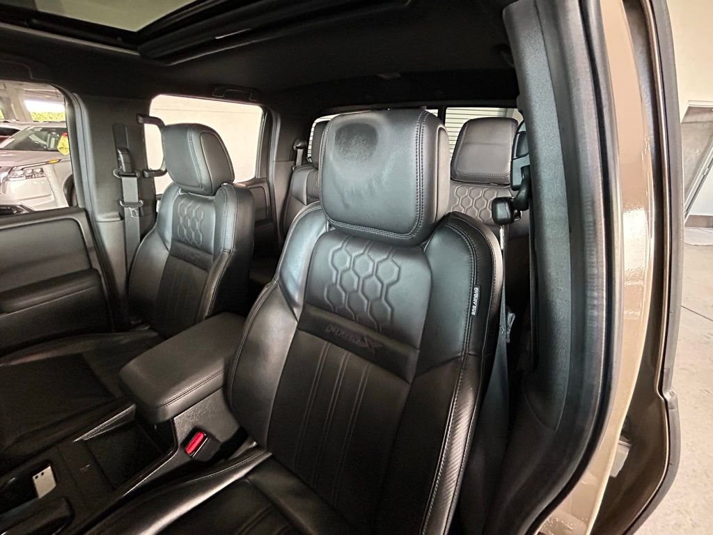 Used 2022 Nissan Frontier Pro-X w/ Pro-X Premium Package image 23