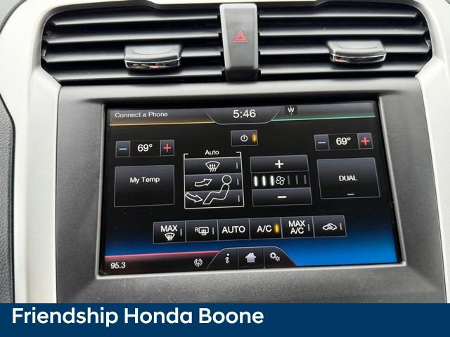 Used 2016 Ford Fusion SE FWD image 23