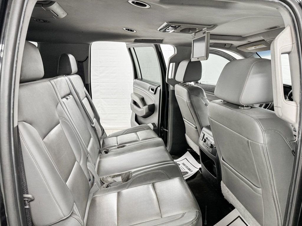 Used 2017 Chevrolet Suburban LT image 10