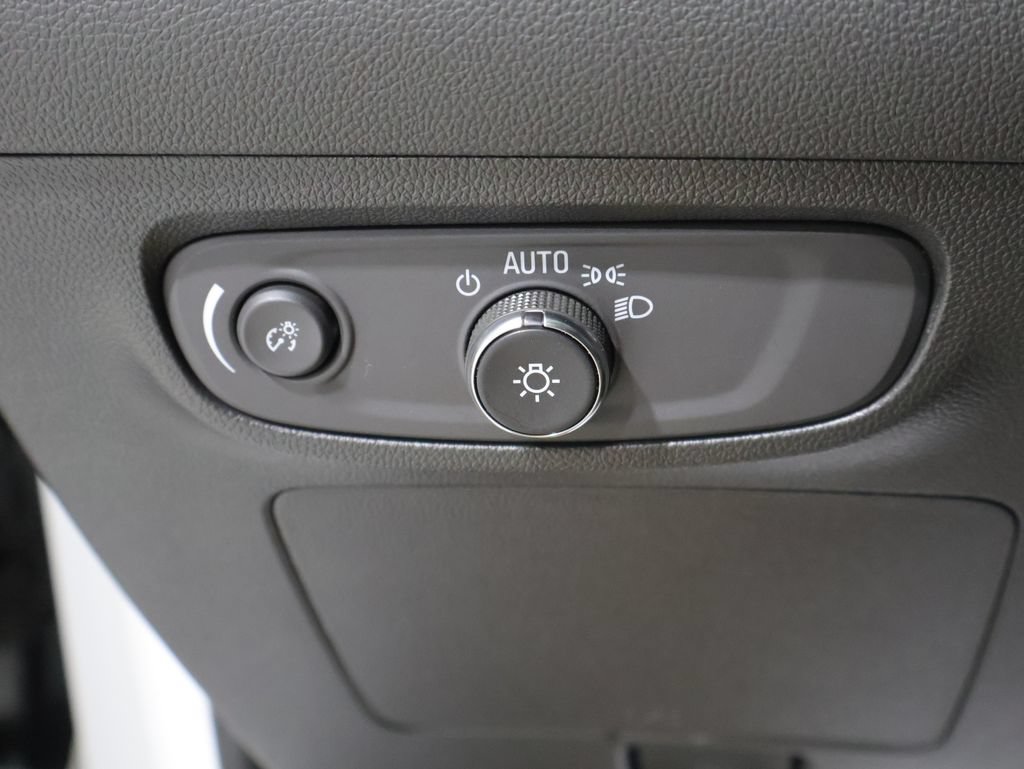 Used 2024 Buick Encore GX Sport Touring AWD/4WD image 32